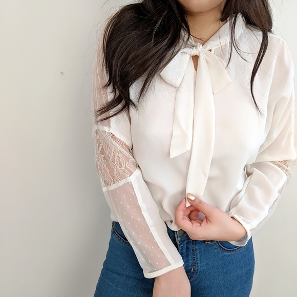 White bow tie blouse - Picture 4 of 4